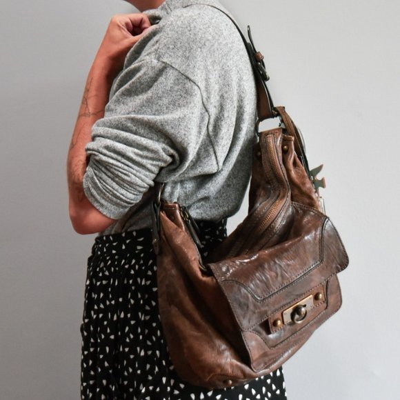 Frye Handbags - Frye Cameron Hobo in Taupe BONUS FRYE KEYCHAIN!